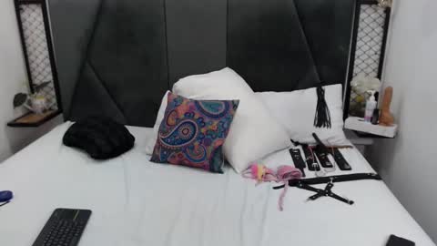 Melissa online show from 01/25/25, 03:09