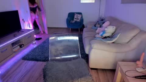 KYLIE online show from 09/20/25, 04:57