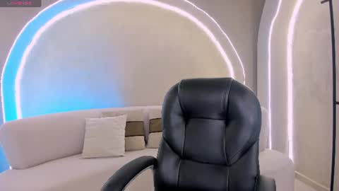 Kylie Jenkins online show from 06/27/26, 11:15