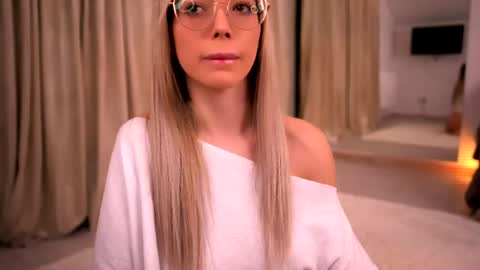 Kylie online show from 06/07/26, 08:34