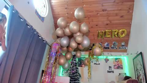   online show from 12/08/24, 10:03