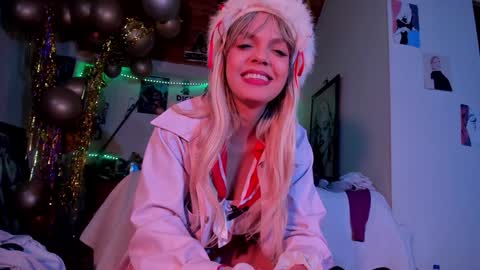 Snapshot of kyliekandy chatting on 02/02/25, 12:19 online show from 02/02/25, 12:19