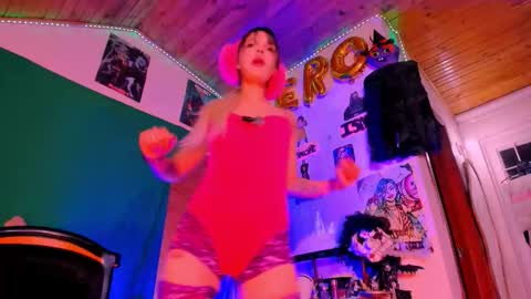 Snapshot of kyliekandy chatting on 10/12/25, 12:20 online show from 10/12/25, 12:20