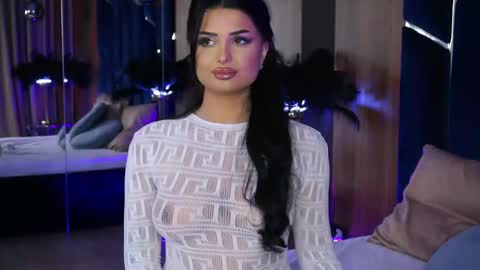 Jenny online show from 11/10/25, 01:37