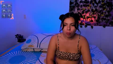 Snapshot of kylietimothee chatting on 10/01/25, 11:55 kylietimothee online show from 10/01/25, 11:55