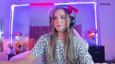 Kylie online show from 12/03/25, 04:20