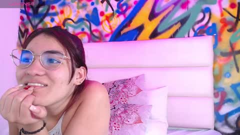 Kylie online show from 01/08/25, 05:05