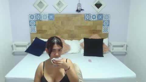 Kylie online show from 01/17/25, 10:22