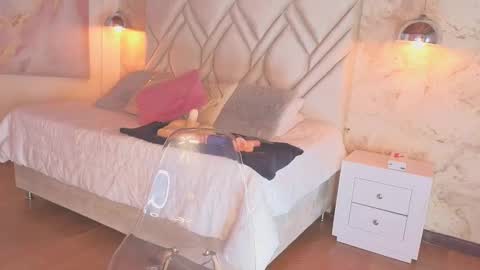 Snapshot of kylle_2050 chatting on 02/09/25, 11:47 Kyle online show from 02/09/25, 11:47