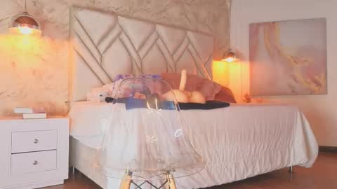 Snapshot of kylle_2050 chatting on 09/13/25, 11:21 Kyle online show from 09/13/25, 11:21