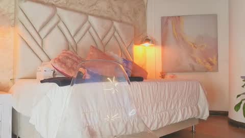 Snapshot of kylle_2050 chatting on 09/19/25, 11:22 Kyle online show from 09/19/25, 11:22