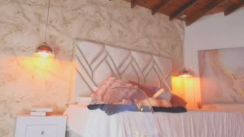 Snapshot of kylle_2050 chatting on 09/26/25, 11:25 Kyle online show from 09/26/25, 11:25