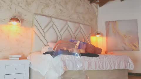 Snapshot of kylle_2050 chatting on 09/30/25, 11:26 Kyle online show from 09/30/25, 11:26