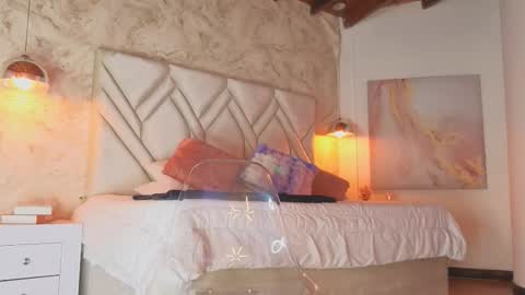 Snapshot of kylle_2050 chatting on 10/02/25, 11:39 Kyle online show from 10/02/25, 11:39