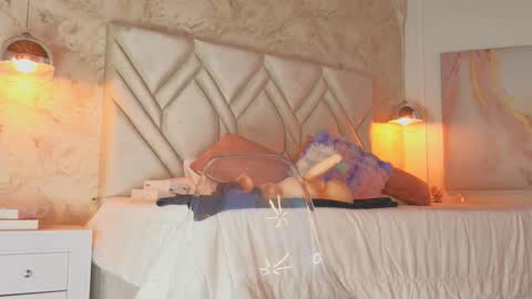 Snapshot of kylle_2050 chatting on 10/08/25, 11:19 Kyle online show from 10/08/25, 11:19