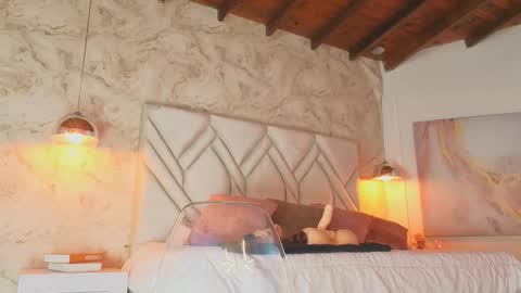 Snapshot of kylle_2050 chatting on 10/11/25, 11:20 Kyle online show from 10/11/25, 11:20