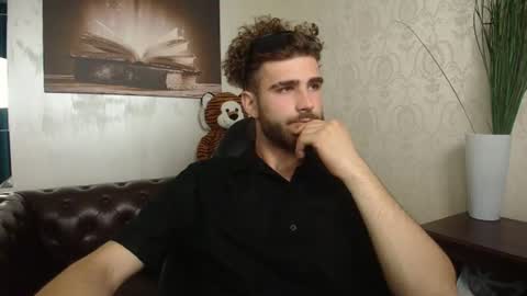 KyloEast online show from 06/18/26, 07:08
