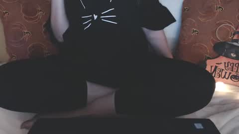 Snapshot of kymchi chatting on 10/23/25, 11:24 Check Out My NSFW OnlyFans Link On Bio online show from 10/23/25, 11:24