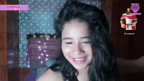 Snapshot of kyomi_beth chatting on 12/07/24, 02:13 kyomi online show from 12/07/24, 02:13