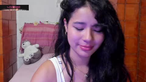 Snapshot of kyomi_beth chatting on 01/08/25, 03:50 kyomi online show from 01/08/25, 03:50