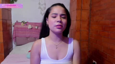 Snapshot of kyomi_beth chatting on 01/20/25, 03:28 kyomi online show from 01/20/25, 03:28