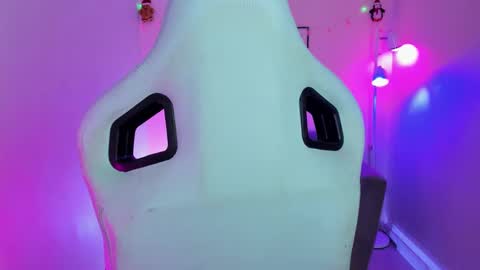 Kyomi online show from 12/13/24, 03:54