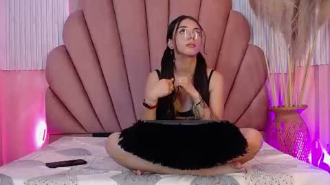 kyomi_hunt online show from 06/13/26, 03:59