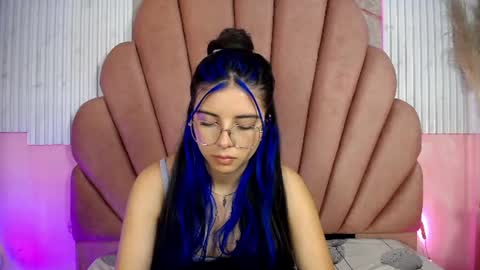 kyomi_hunt online show from 07/30/26, 04:00