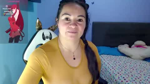 Snapshot of kyra_sol chatting on 03/31/26, 03:19 Kyra online show from 03/31/26, 03:19