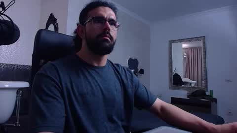 Snapshot of kysonrhodes chatting on 12/15/25, 05:12 KysonRhodes online show from 12/15/25, 05:12