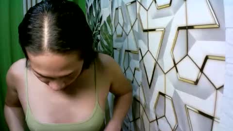Snapshot of kyutshyne chatting on 03/22/26, 05:16 kyutshyne online show from 03/22/26, 05:16