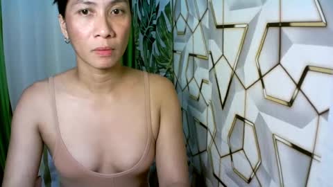 Snapshot of kyutshyne chatting on 04/10/26, 10:58 kyutshyne online show from 04/10/26, 10:58