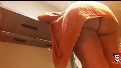 I am everything. Your highness queen deity goddess mistress god daddy mommy boss master.  you will address me as such. online show from 09/21/25, 08:05