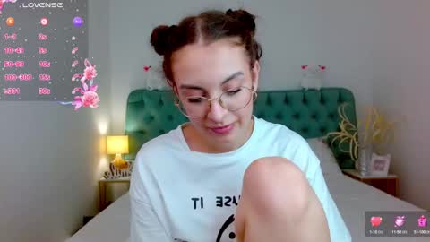 Margo  online show from 09/13/25, 09:58