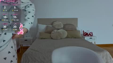 Margo  online show from 10/17/25, 10:23