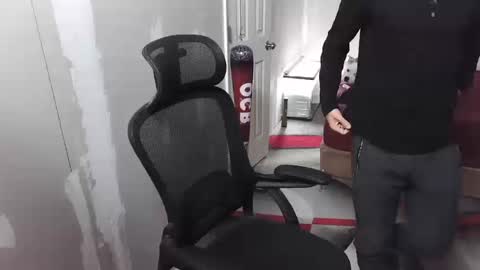 l1v1nth3dr3am online show from 10/11/25, 04:12