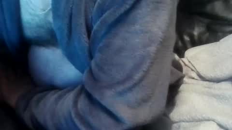 Snapshot of l_a_d_y chatting on 02/02/25, 10:28 pelle and lady online show from 02/02/25, 10:28