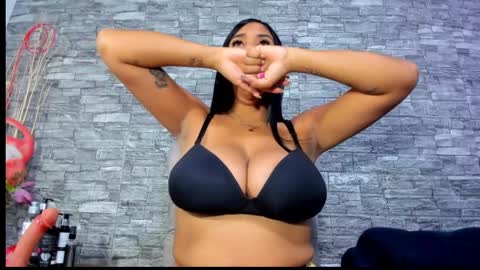 Snapshot of la_indiia chatting on 02/18/25, 12:06 la_indiia online show from 02/18/25, 12:06
