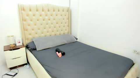 la_vida_lena_ online show from 12/09/24, 02:34
