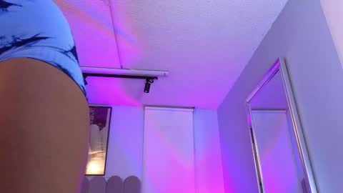 Cris  online show from 12/12/24, 11:29