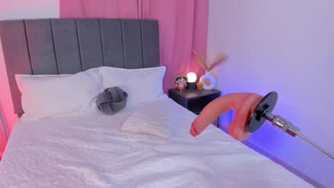 Snapshot of laana_foxx chatting on 11/28/25, 01:19 lana foxx Model independient online show from 11/28/25, 01:19