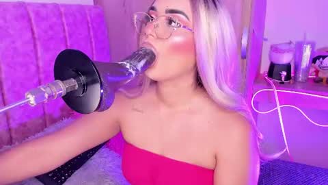 lana  foxx Model  independient online show from 07/24/26, 11:36