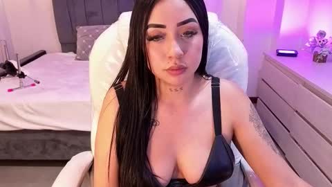  L A R A   online show from 02/19/26, 09:22