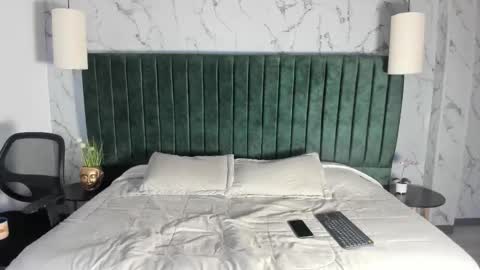 labrinthteasing online show from 10/03/25, 12:24