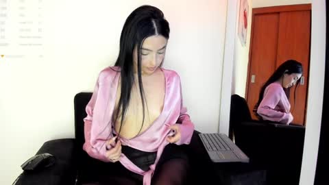 lace_victoria online show from 12/21/24, 04:30