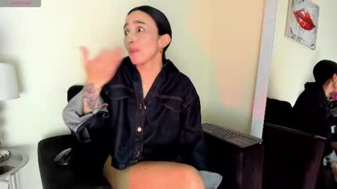 lace_victoria online show from 07/15/26, 12:38