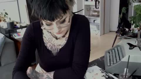 Lacey-Marie online show from 04/05/26, 11:35