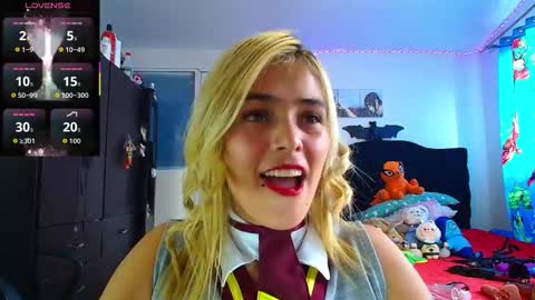 Valentina online show from 11/28/25, 08:11