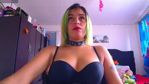 Valentina online show from 05/12/26, 08:17