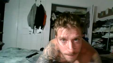 lacrioxcum18 online show from 12/03/24, 04:14